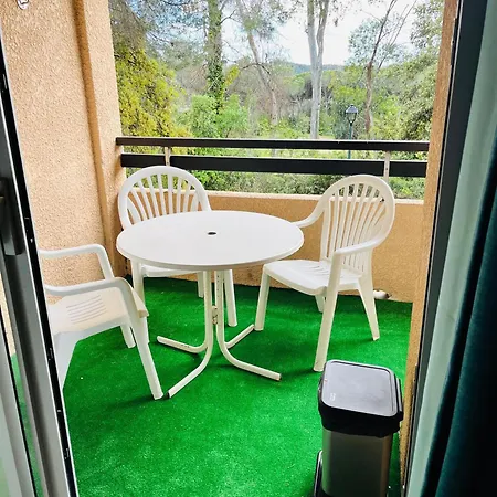 Apartment Studio Sur Le Golf Saint-Raphaël